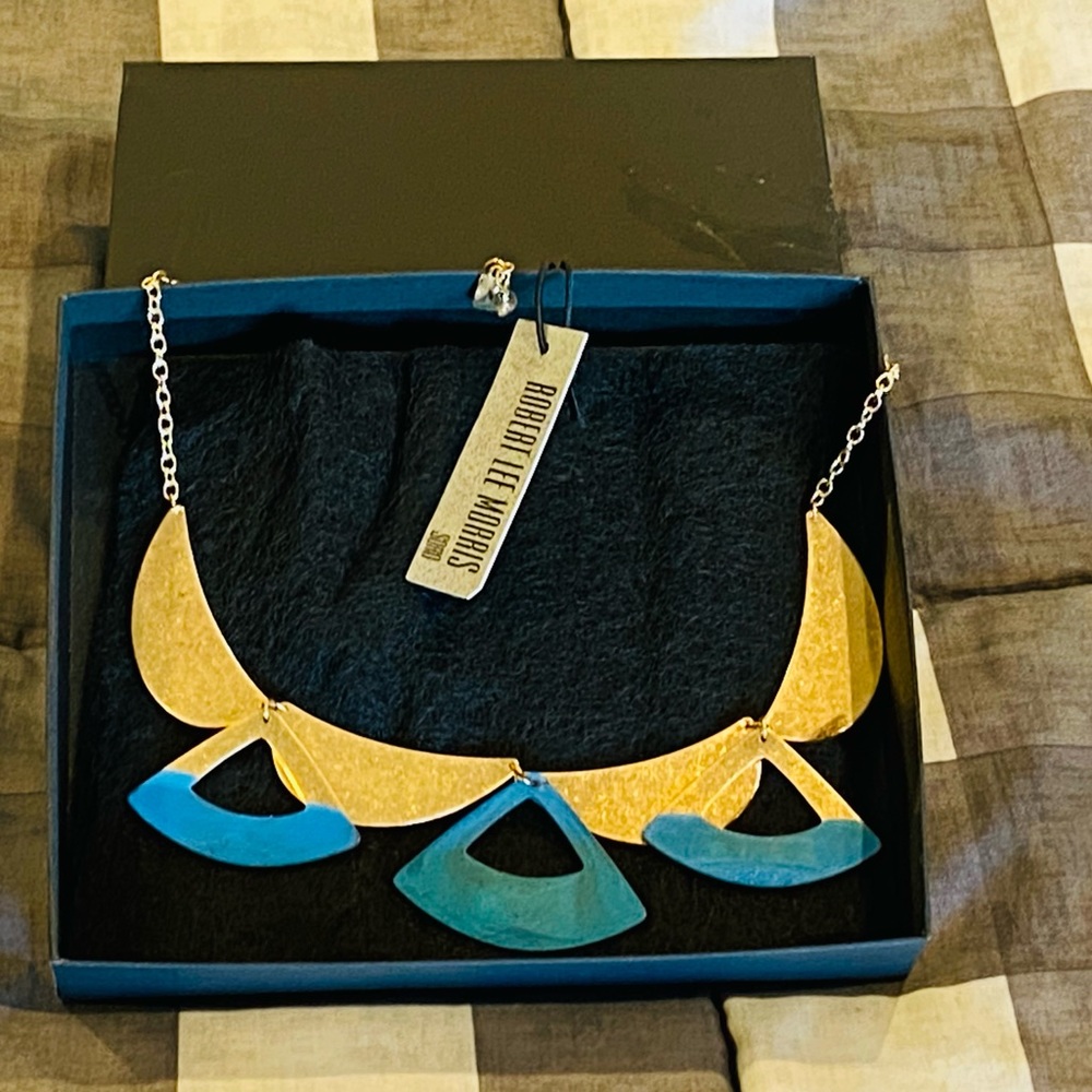 Robert Lee Morris Gold tone artistic designer necklace New in Box